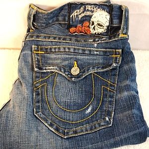 True Religion Mens Jeans Size 38 Waist 27 inch inseam, Distressed Look